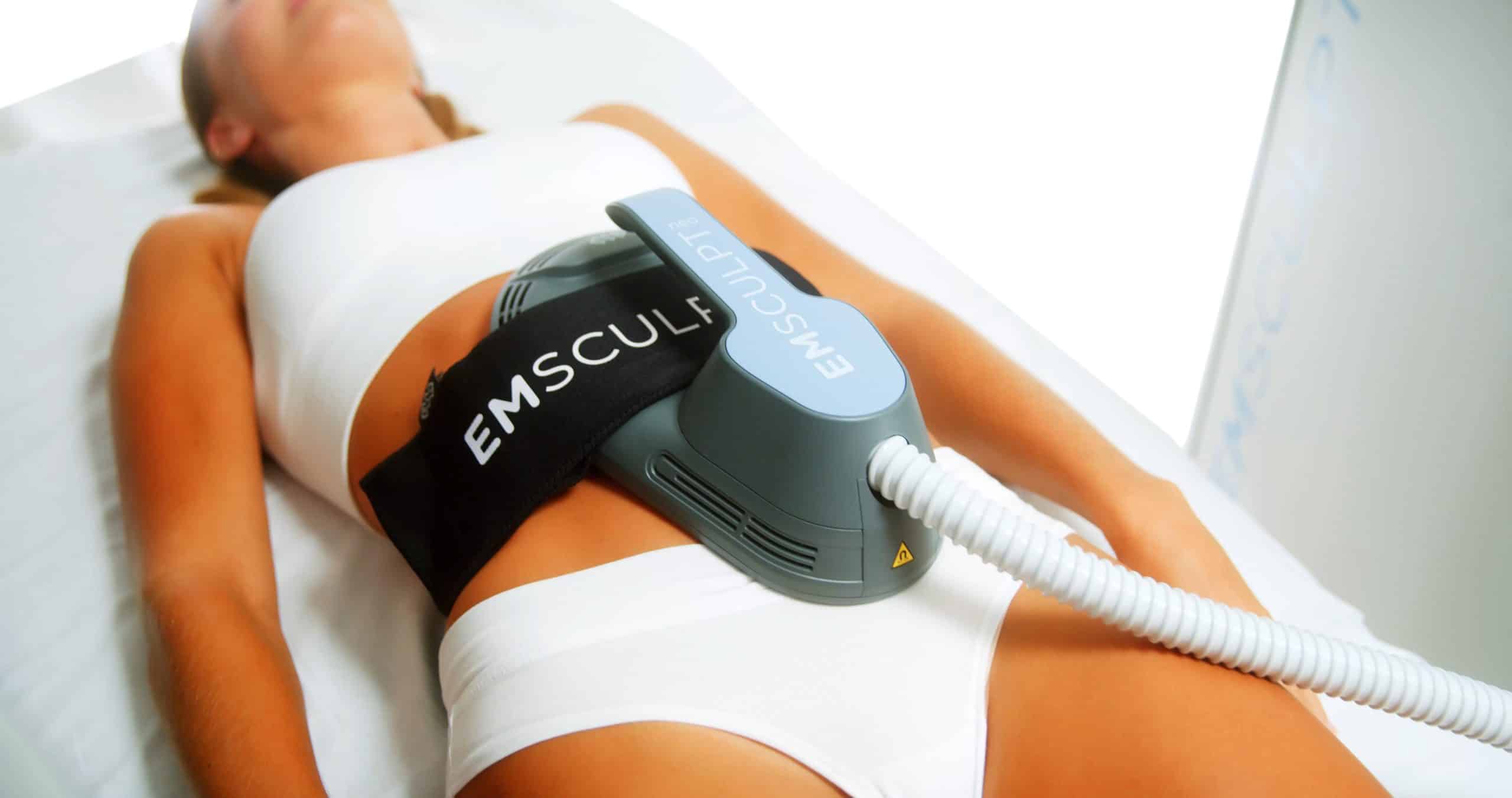 Emsculpt_Neo_PIC_Female-Model-Applicator-Abdomen-41_ENUS100-1 acne facial